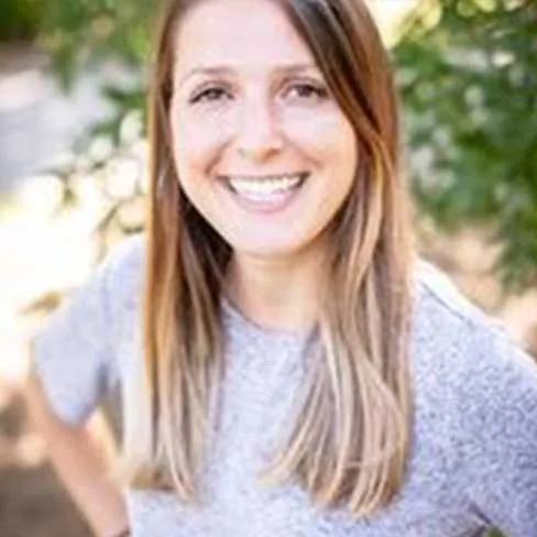 Julia Kahn